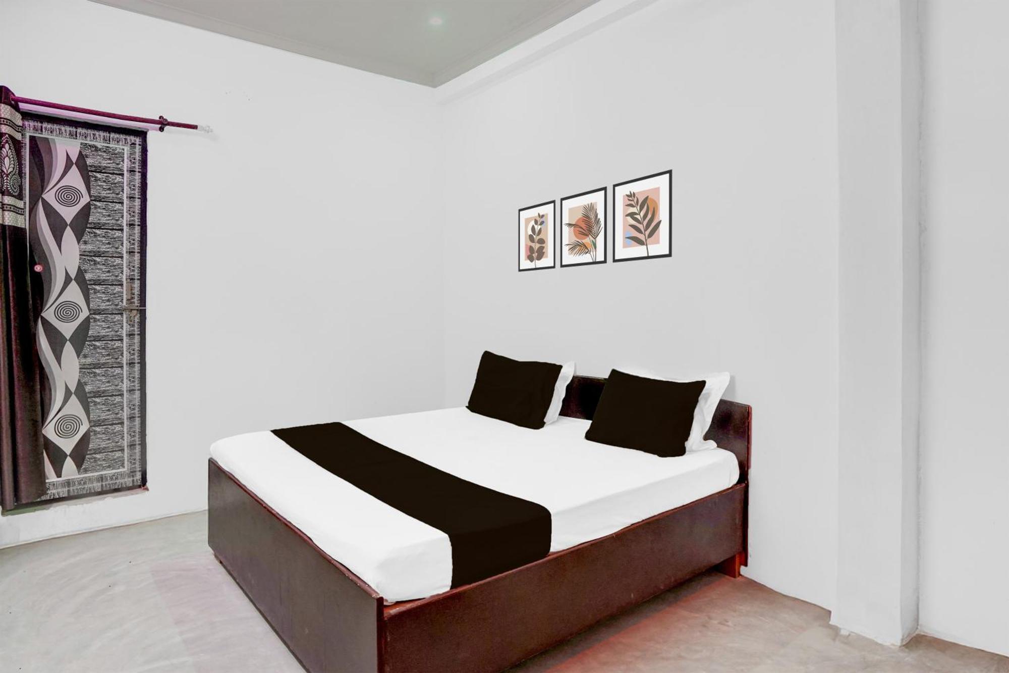 Hotel O Nishad Palace *